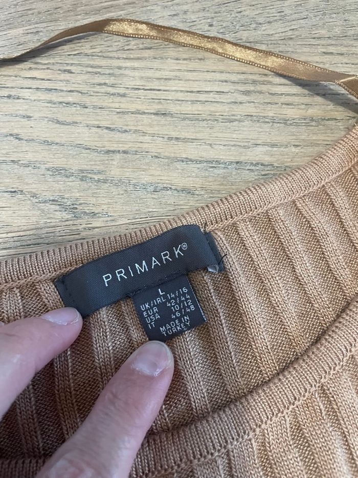 Pull court taille L très bon état - photo numéro 3