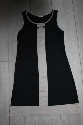 Robe à bretelles beige et noire taille 38