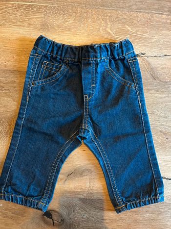 Jean neuf kitchoun 6 mois