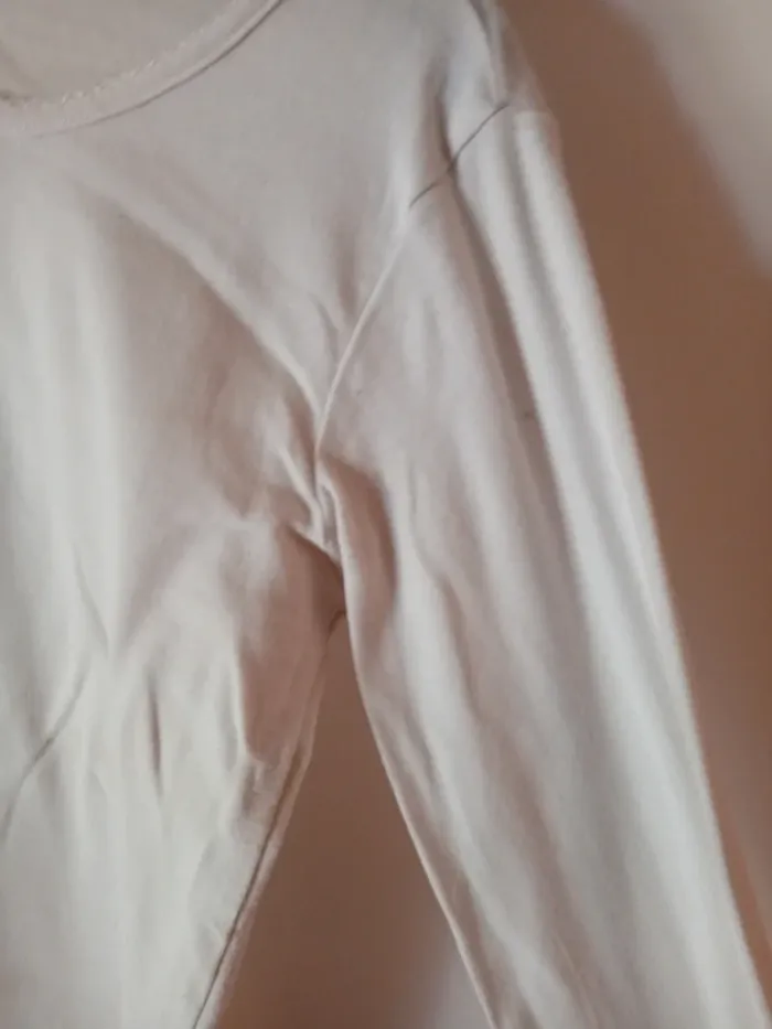 Tee-shirt manches longues blanc.  Kiabi. 10 ans. Coton - photo numéro 7