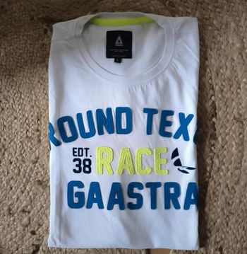 Tee shirt