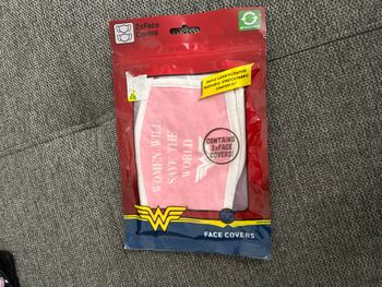Masque Wonder Woman neuf