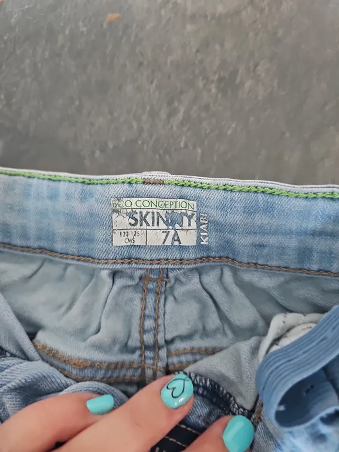 Jean skinny bleu clair kiabi 7 ans - photo numéro 4