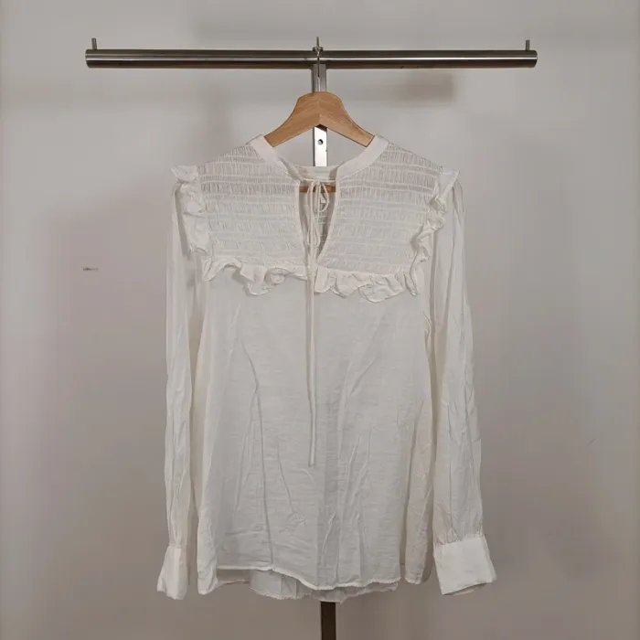 Blouse blanche à volants et smocks col rond – viscose – taille L A1010