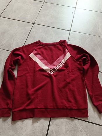Pull rouge