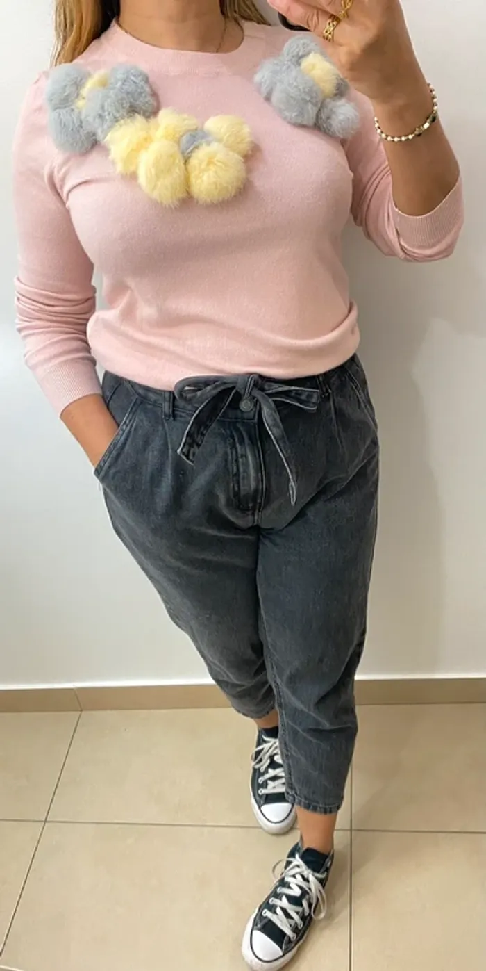 Superbe Pull Fin Avec Pompons Taille Unique - photo numéro 4
