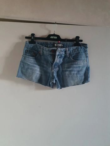 Short jean taille 36
