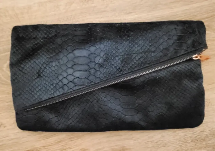 Pochette main - daim