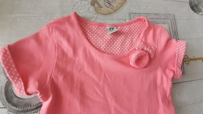 Robe rose avec rosace - photo numéro 2