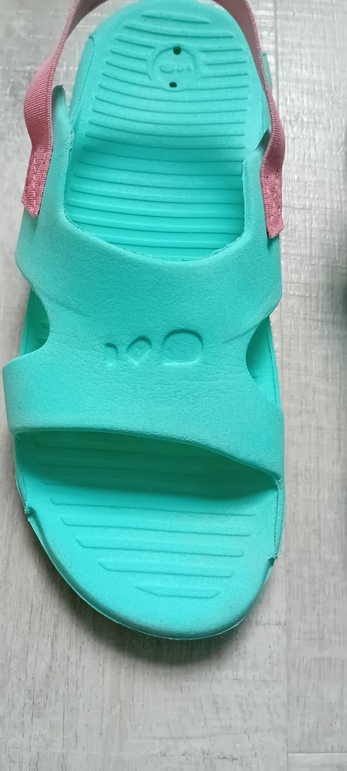 Sandales/claquettes  P33/34 - photo numéro 3