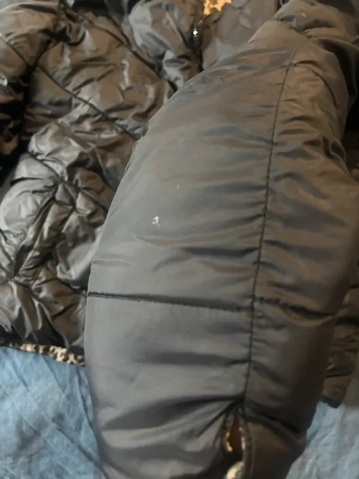 Veste torrente irréversible noir et léopard en très bon état - photo numéro 8