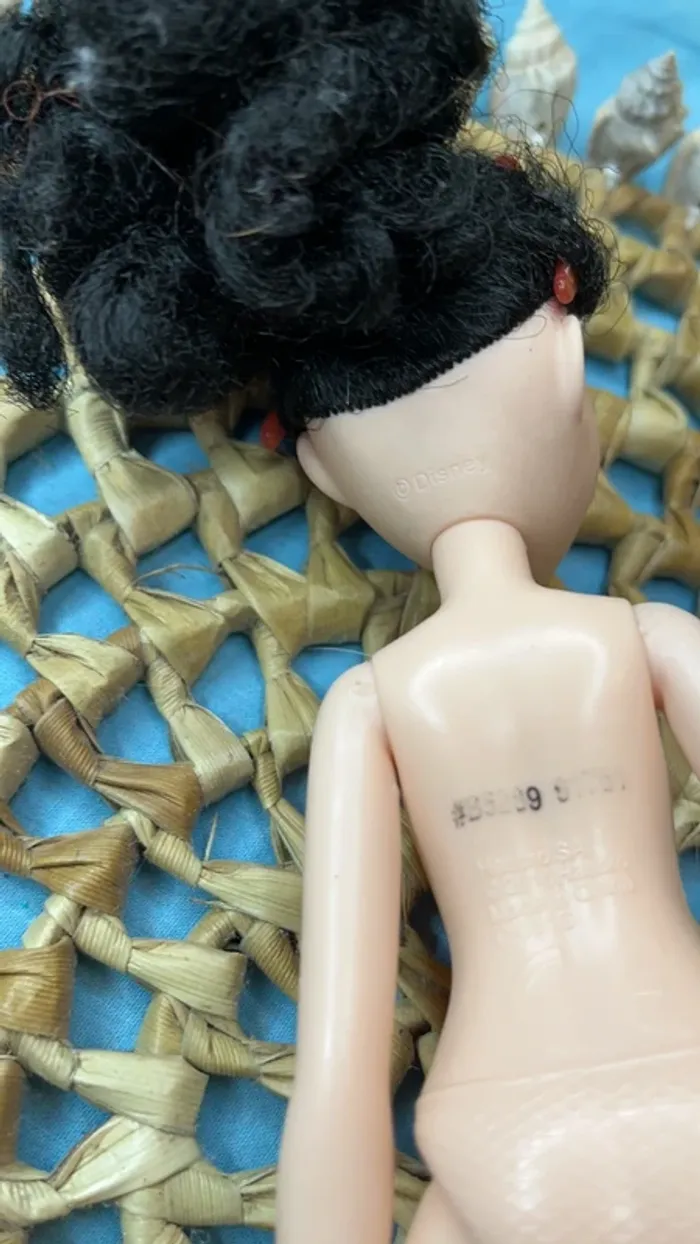 Barbie Princesse " Blanche neige " - photo numéro 6