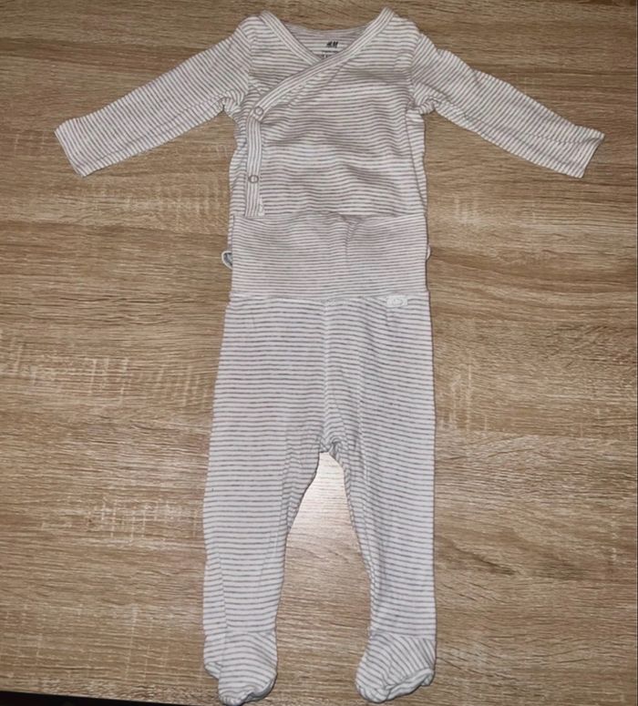 Ensemble bébé H&M 3-6 mois / 62 cm - photo numéro 2