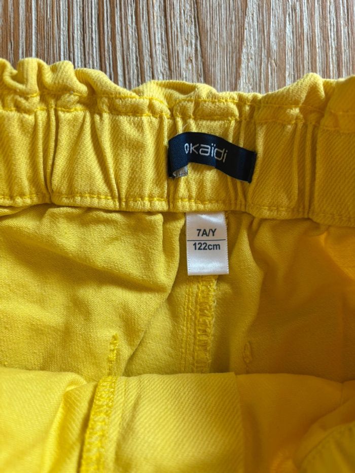 Short jaune Okaïdi 7 ans - photo numéro 3