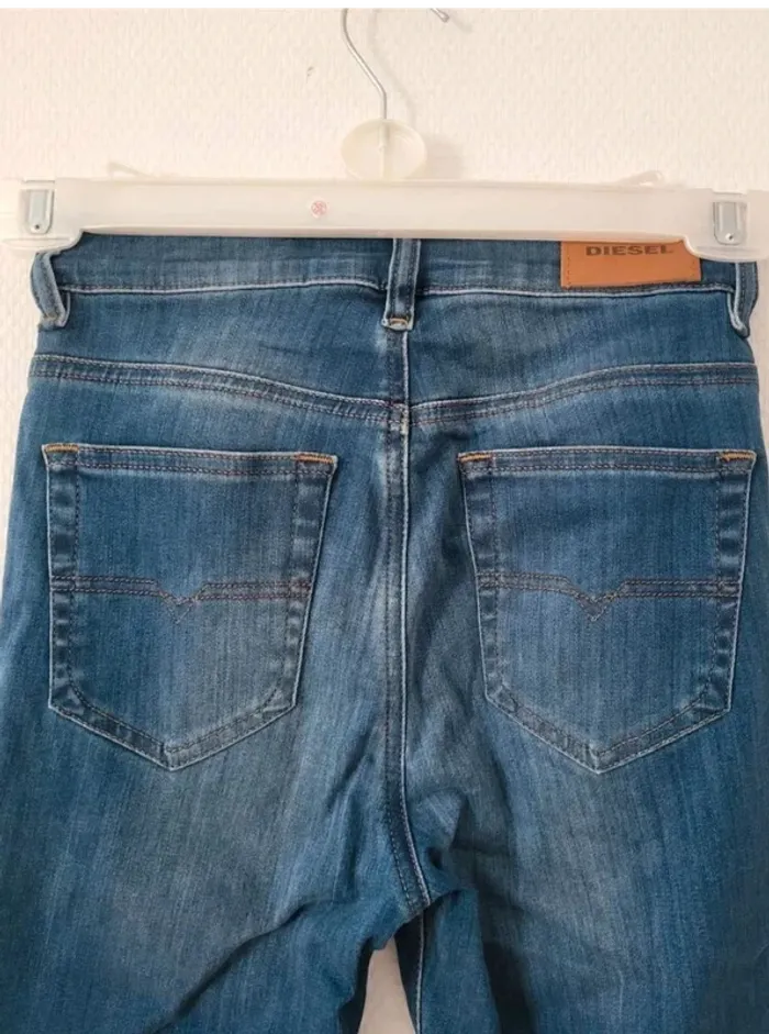 Jean Diesel  skinny/slim  Neuf taille  34 - photo numéro 5