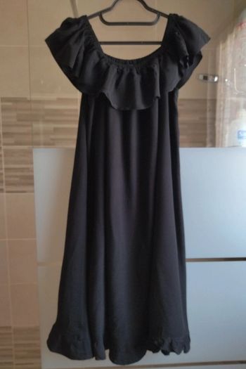 Robe à encolure Bardot