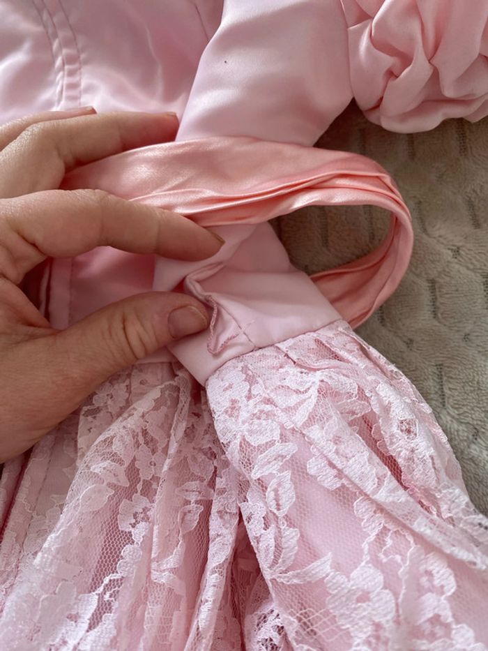 Robe de cérémonie taille huit ans - photo numéro 2