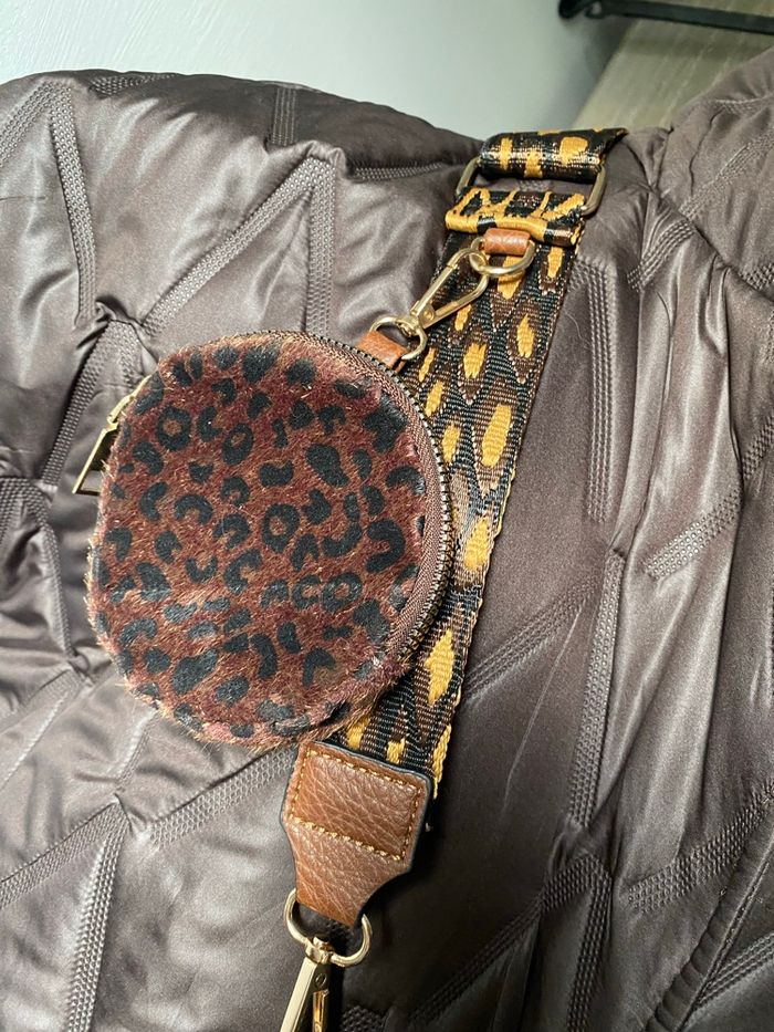 Banane léopard neuve - photo numéro 4