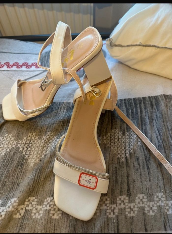 Sandale à talon femme P39👠 - photo numéro 3