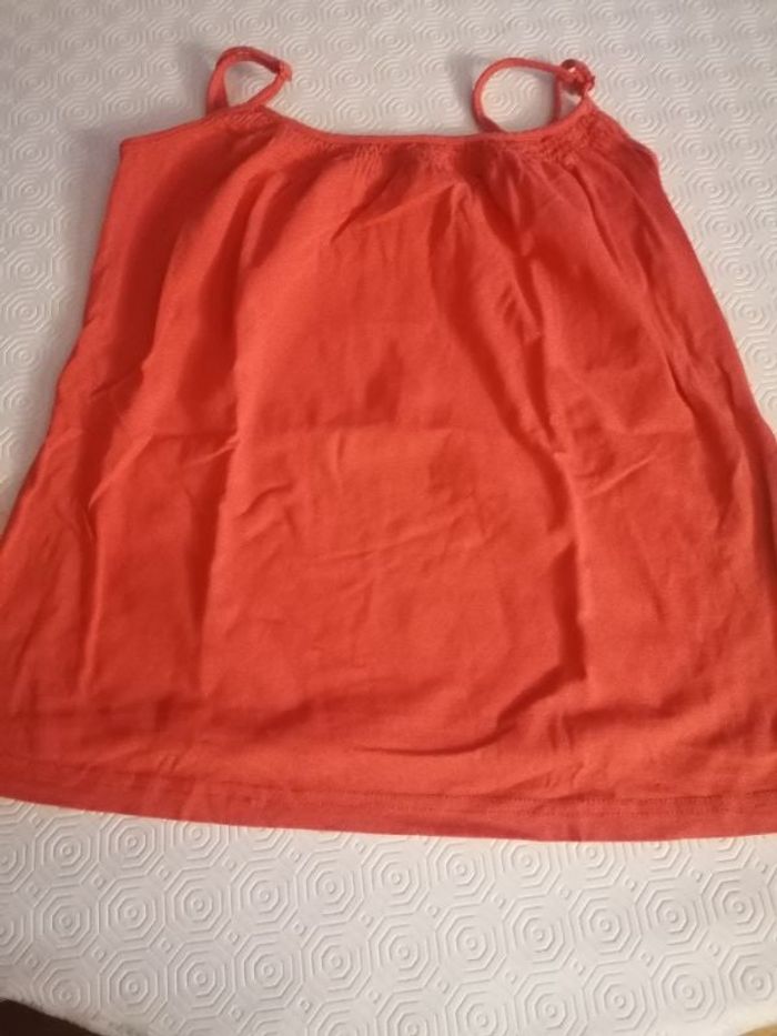 Beau débardeur comme neuf couleurs rouge orangé bretelle réglable