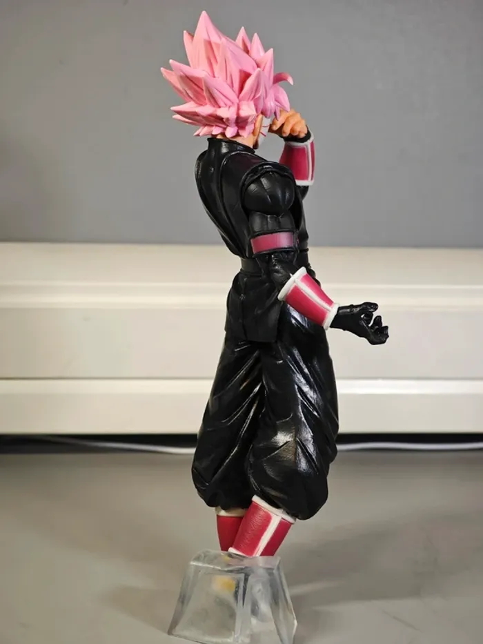 Figurine Dragon Ball Super : Black Goku 26cm neuve sans boîte - photo numéro 5