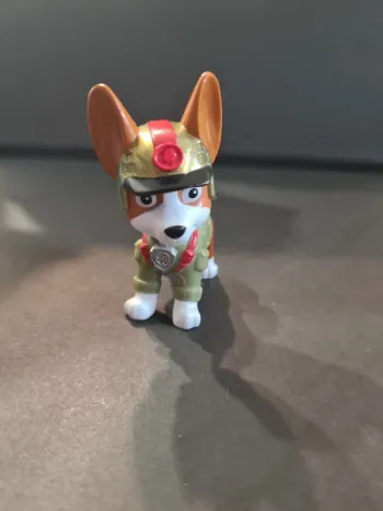 Figurine tracker jungle pups pat patrouille