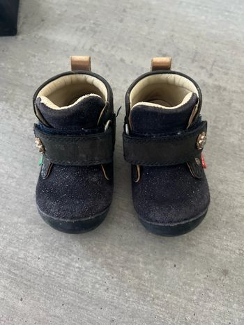 Chaussure Kickers fille taille 18