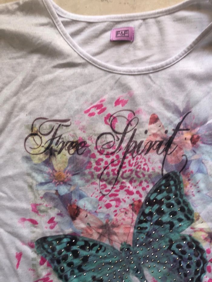 T-shirt papillon - photo numéro 2