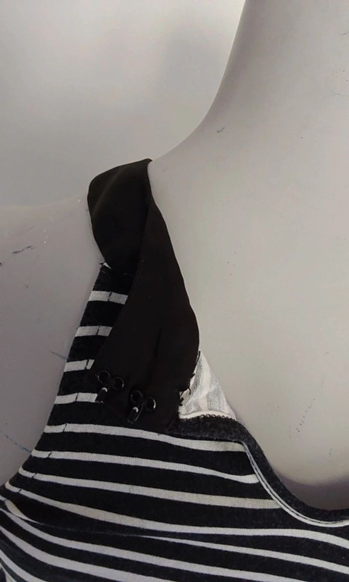 Robe rayures et dentelle noir et blanc T34 - photo numéro 5