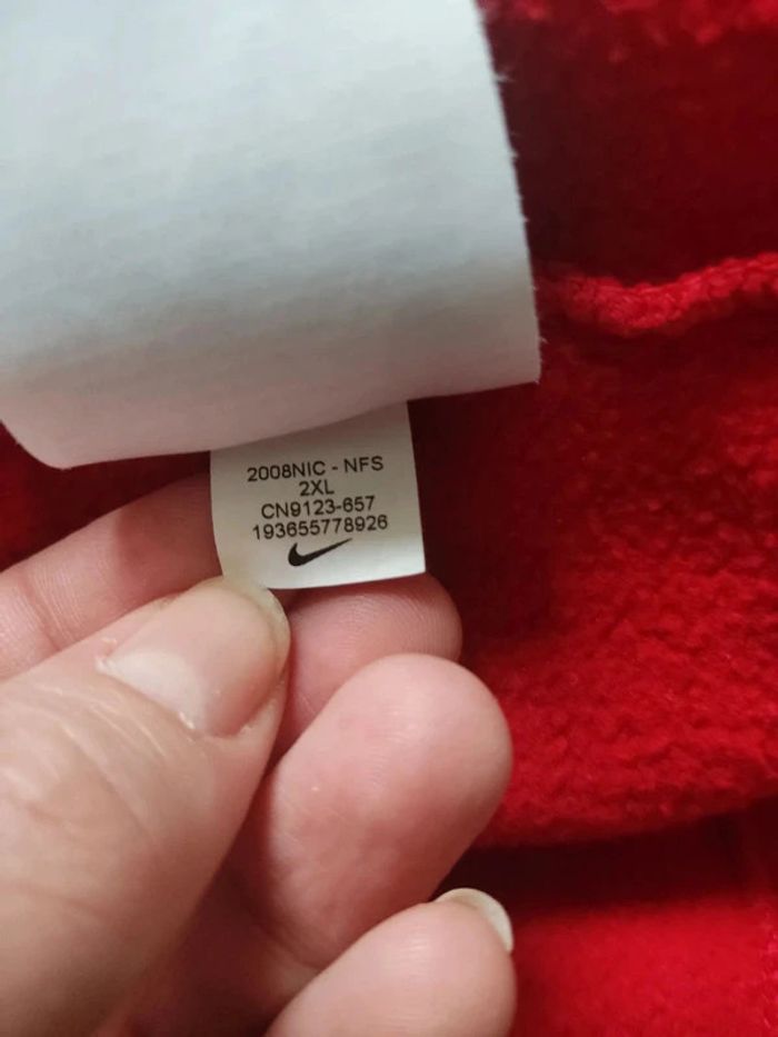 Sweat manches longues rouge logo noir blanc taille XXL Nike - photo numéro 8