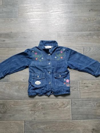 Veste en jean taille 2 ans bon état