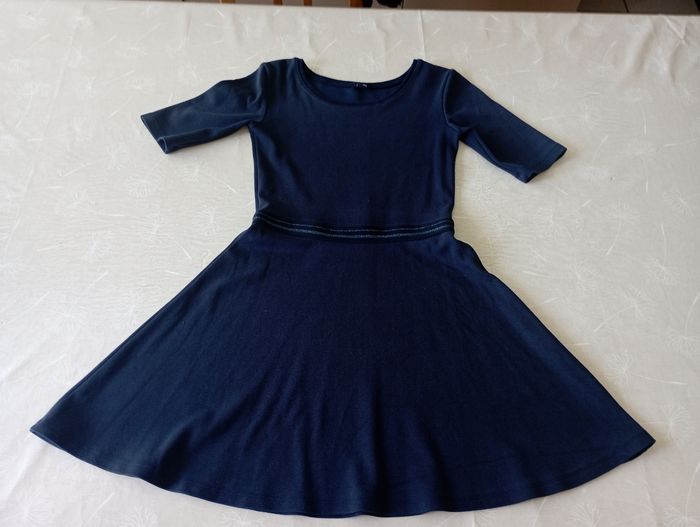 Robe manches courtes marine 10 ans Kiabi 3€