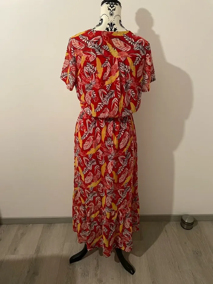 Robe longue Mod Style taille M rouge motifs multicolore - photo numéro 6