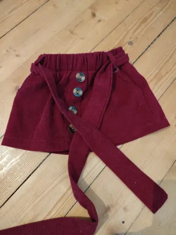 Jupe bordeaux 6 mois