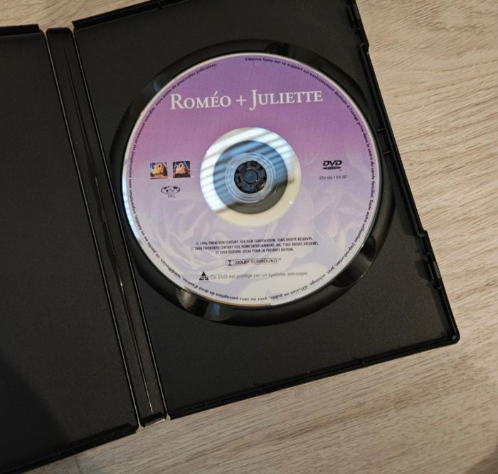 Dvd "Roméo + Juliette" 📀 - photo numéro 3