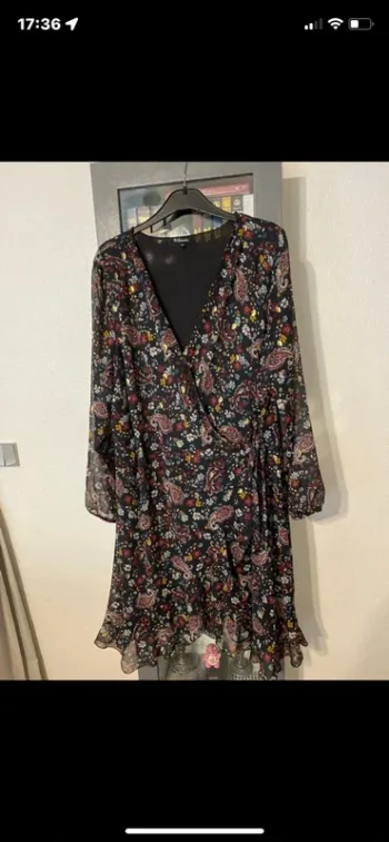 superbe robe portefeuille 50 ou 52 M&S mode