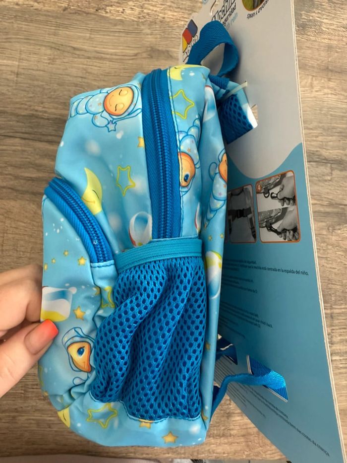 Sac à dos avec harnais sécurité - photo numéro 2