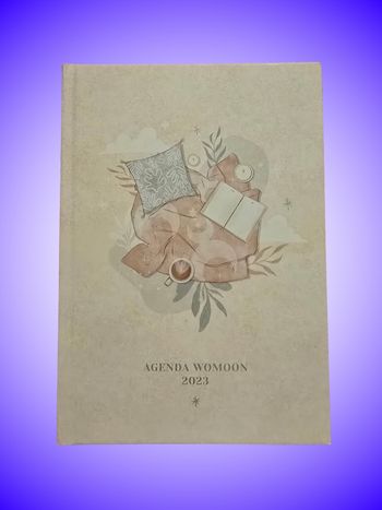 Agenda Womoon Année 2023 – Neuf