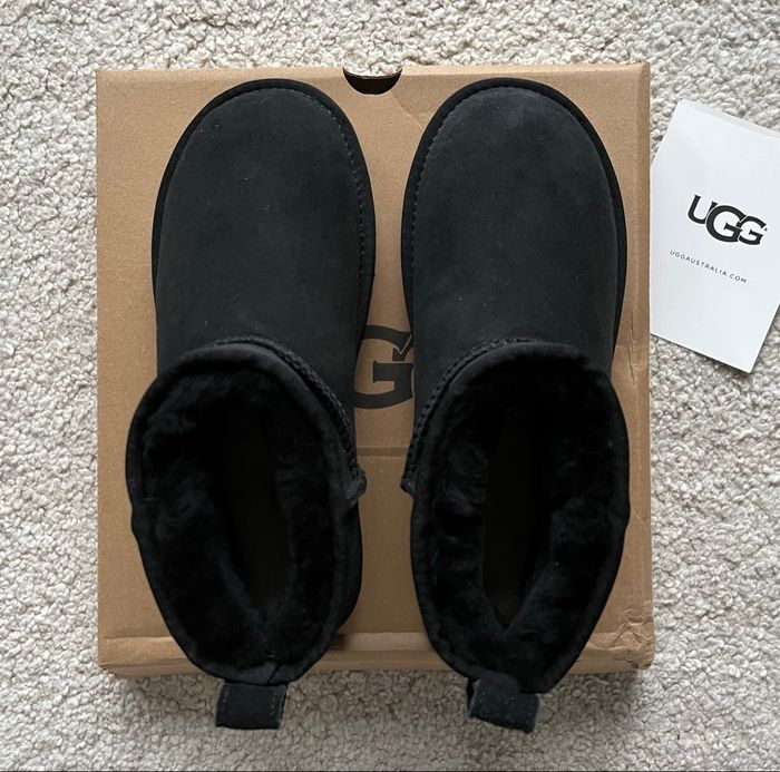 Bottines UGG Classic Ultra Mini Platform - Taille 39 - Neuves - photo numéro 5