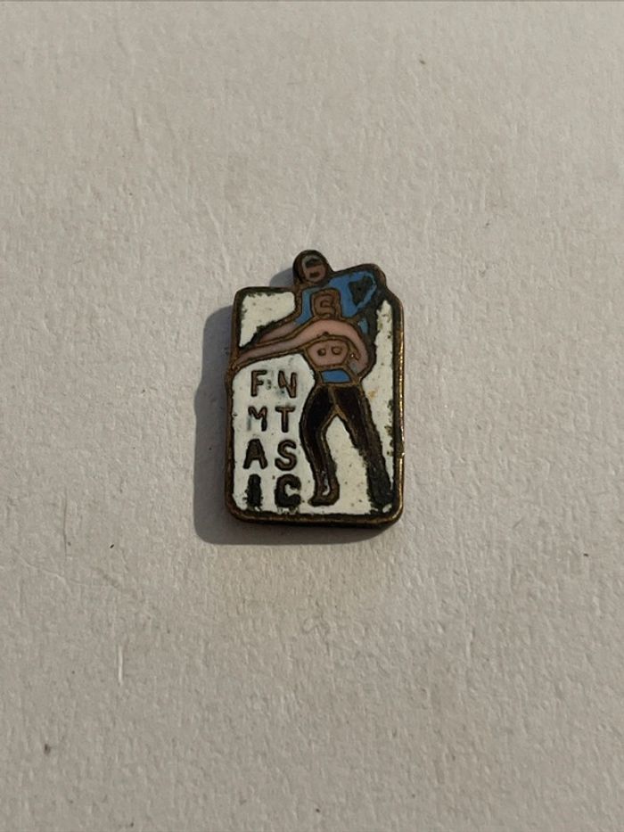 Pin's vintage Collector publicitaire FMAI