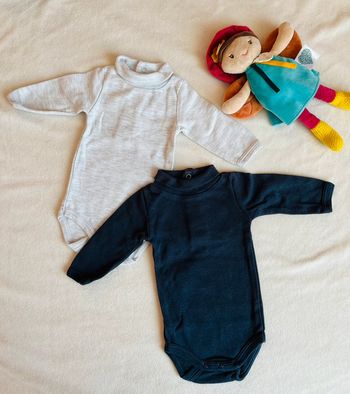 Lot de deux body avec col