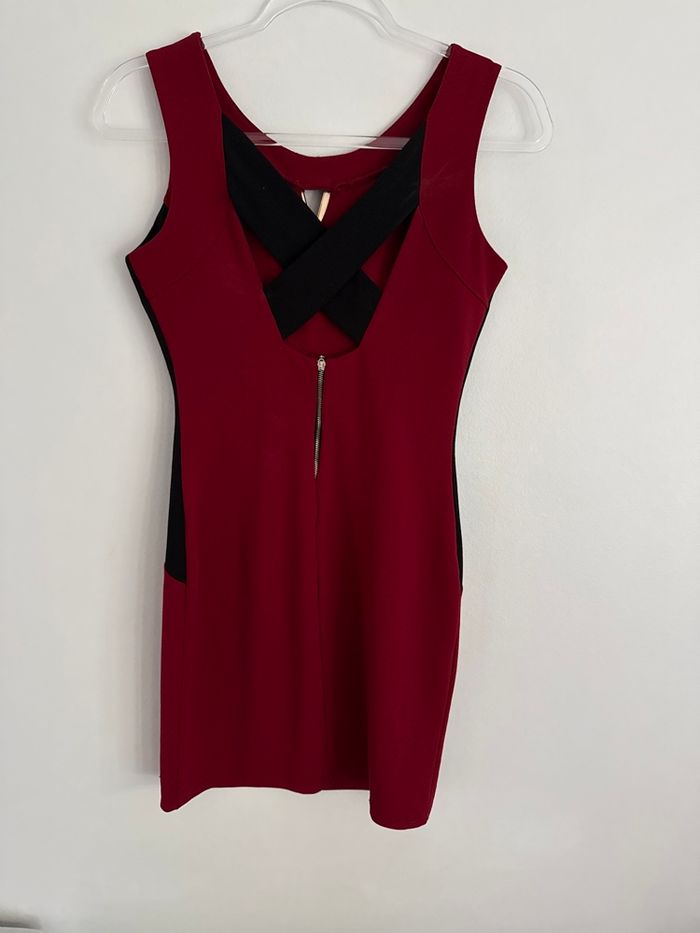 Robe rouge - photo numéro 2