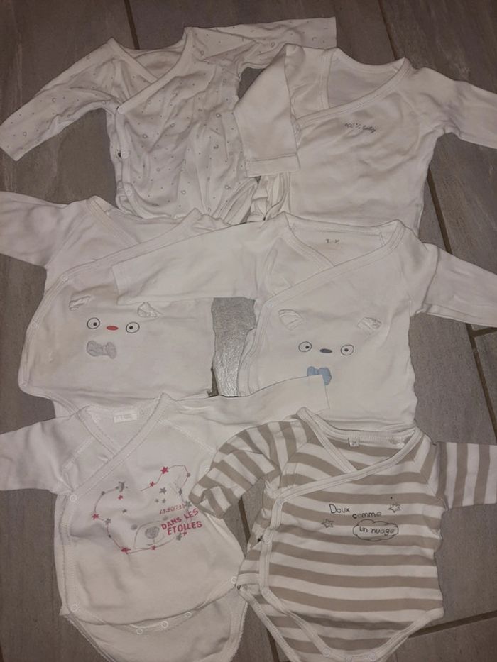 Lot bodies bébé