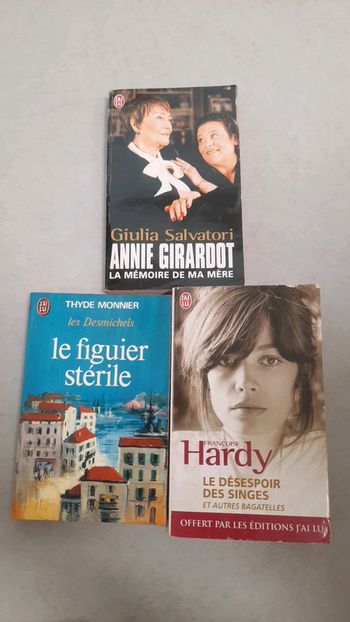Lot 3 livre bibliographie et autre de la vie des femmes