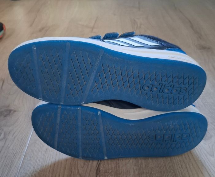 Basket Adidas T37,5 comme neuves - photo numéro 7