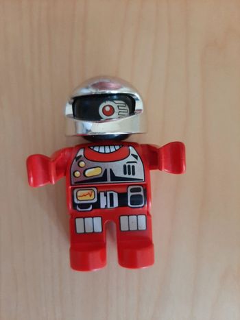 Petit personnage en plastique