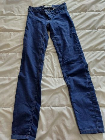 Jeans fille 👧 taille 12ans  (taille 34)
