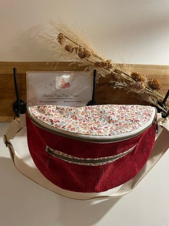 Sacoche banane fait main en velours et tissu à motifs