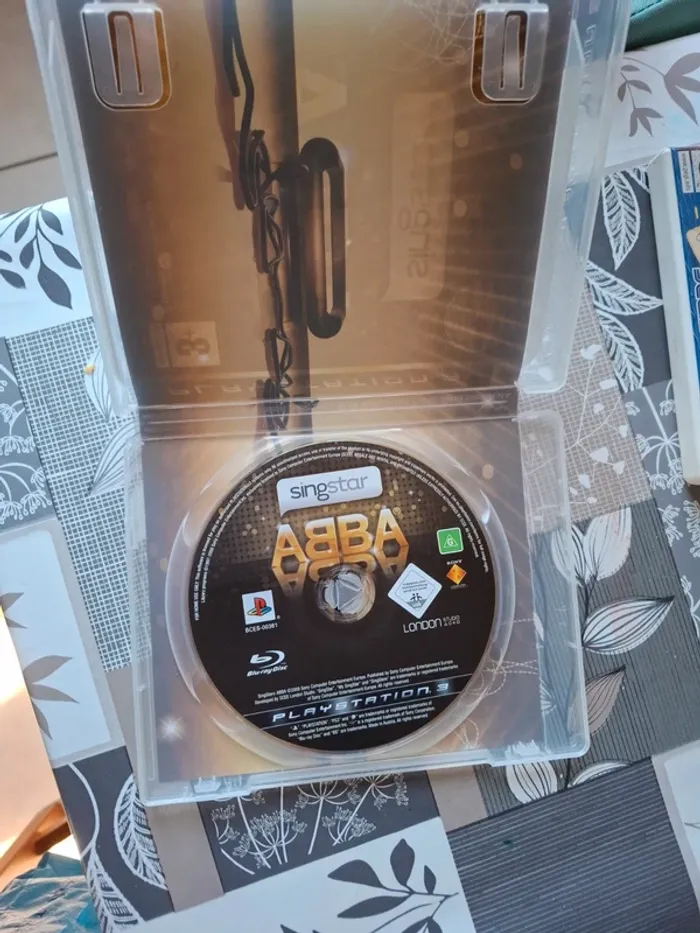 Jeu ps3 singstar - photo numéro 2