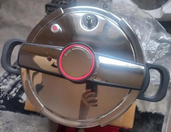 Autocuiseur en acier inoxydable 8 L convient pour cuisinière a gaz , les plaques induction